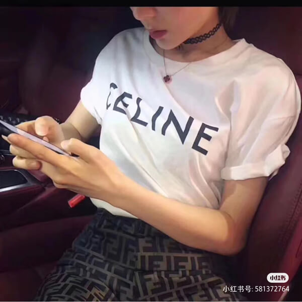 セリーヌ tシャツ 偽物 フロントロゴ 2X314916G38AW