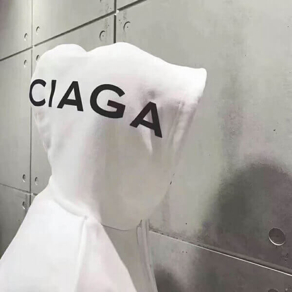 バレンシアガ パーカー 偽物 バレンシアガ ロゴ入りパーカー ホワイト