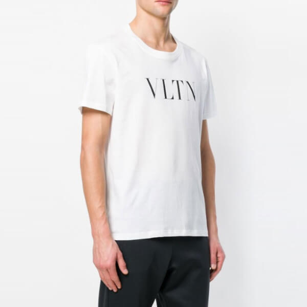 【VALENTINO ヴァレンティノ Tシャツ コピー】VLTN T-SHIRT G10V 3LE