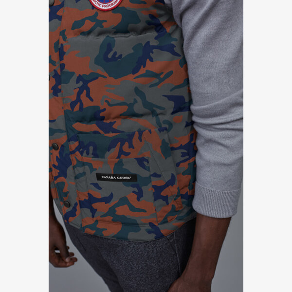 カナダグー ベスト 偽物 CANADA GOOSE スコピートップス FREESTYLE CREW VEST PRINT 全2色 4154MP