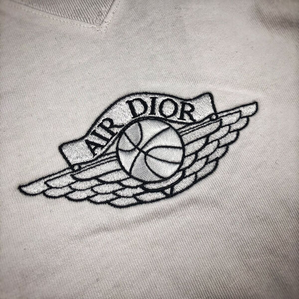 ナイキ ディオール コラボ偽物 tシャツ ディオール & Air Jordan 2021ss