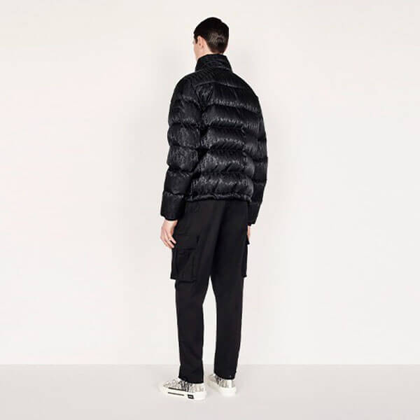 21春先行発売!【ディオール】ディオール OBLIQUE スタンドカラー ダウンジャケット 偽物 4color