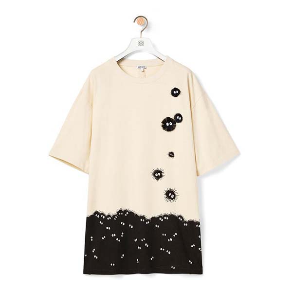 素敵に着こなしてますね ロエベ トトロ tシャツ 21SS ダストバニー コピー H848341X01