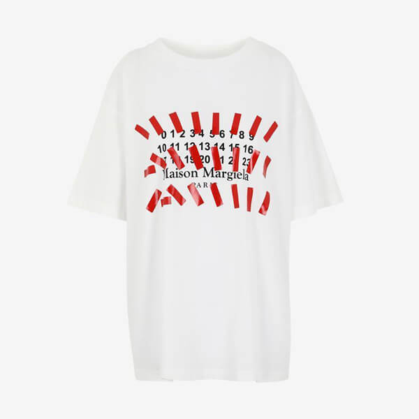 ☆メゾンマルジェラ☆ テーププリント?ロゴTシャツ偽物?
