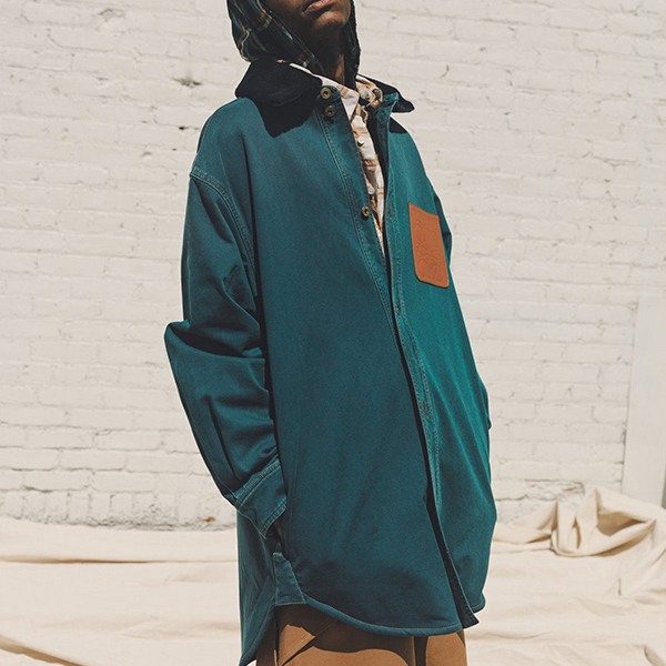 【ロエベ 】デニム オーバーシャツ 偽物 ロゴ ペトロル メンズ