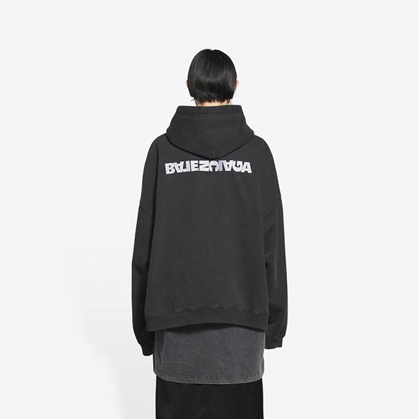 ◆バレンシアガ パーカー 偽物◆ロゴ刺繍 ワイドフィット ジップアップパーカー 674728TLVB49034