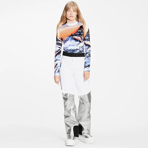 新作 ?ルイヴィトン トップス 偽物 黒 モノグラム オレンジ ナイロン 1A9NSN