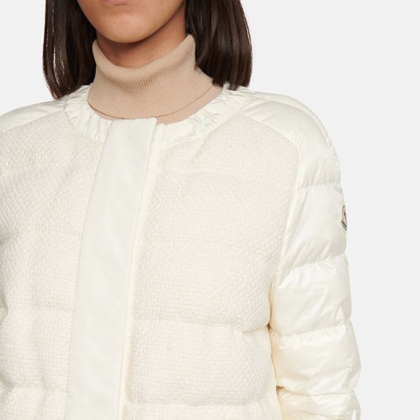 ☆モンクレール コピー☆ 異素材MIXツイードフロントライトダウンVeulettes?