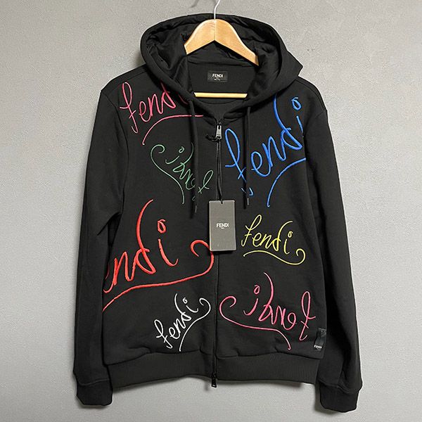 フェンディ 刺繍ロゴ ジップパーカー スーパーコピー