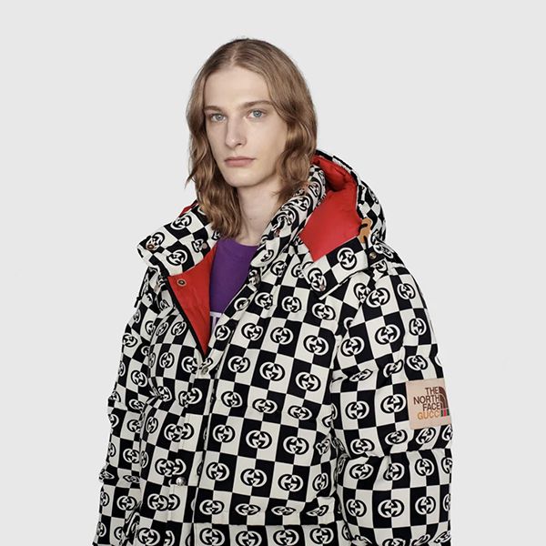 限定コラボ?ノースフェイス グッチ 偽物  ダウンジャケット ダウンパディング