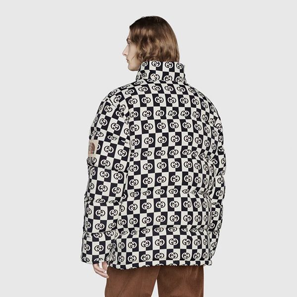 限定コラボ?ノースフェイス グッチ 偽物  ダウンジャケット ダウンパディング