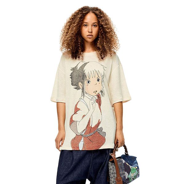 限定コラボ?【ロエベ×ジブリ 偽物】千尋 オーバーサイズ刺繍Tシャツ S928Y22X01