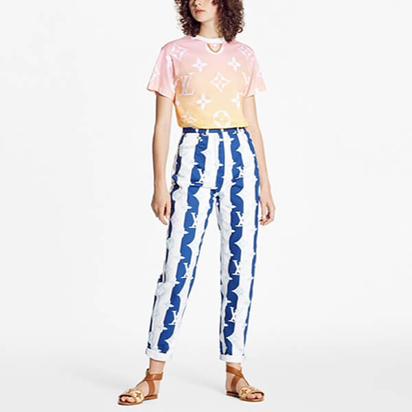 襟元のチェーンがポイント?ルイヴィトン☆モノグラム オンブレ Tシャツ☆1A8RPE