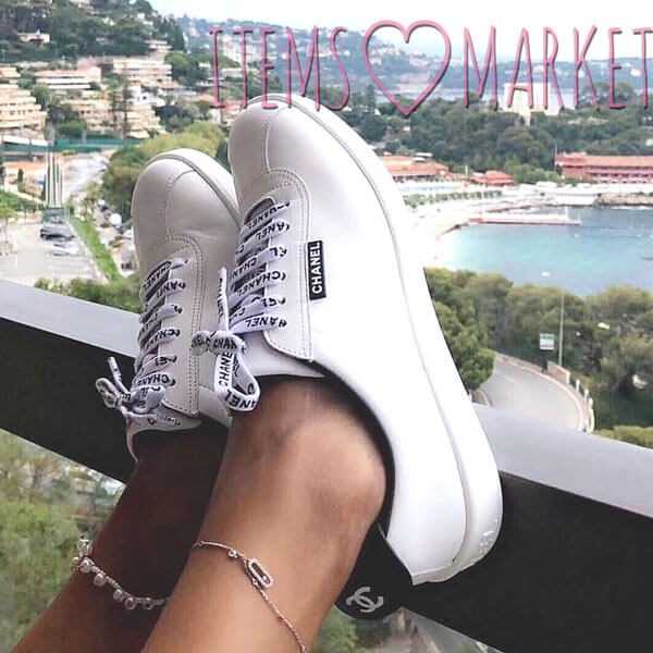 シャネルコピー絶対欲しい シャネルロゴ紐 スニーカー