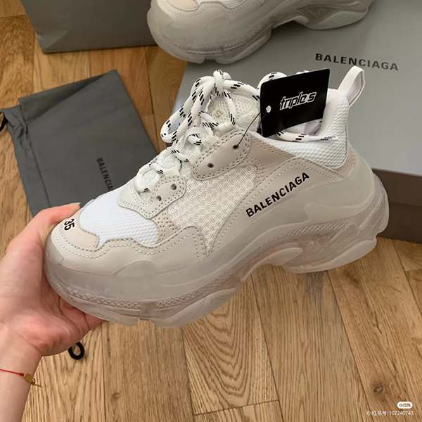 バレンシアガ スニーカー 激安 トリプルS コピー クリアソール 541624W09E19000