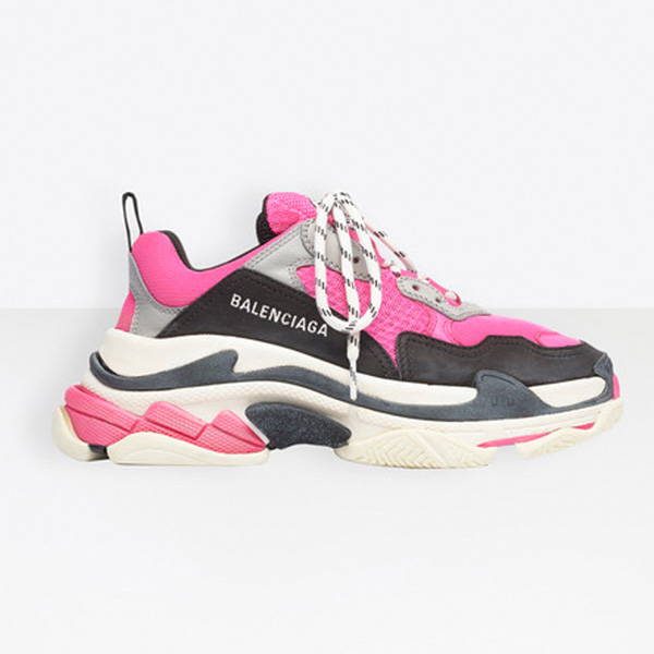 ファッショントレンド时尚潮流 バレンシアガ スーパーコピーNEW Triple S トリプルS スニーカー