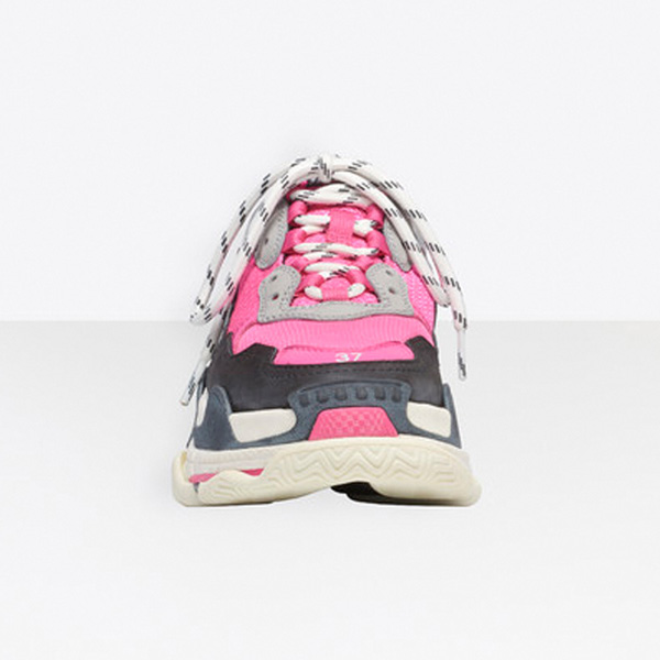 ファッショントレンド时尚潮流 バレンシアガ スーパーコピーNEW Triple S トリプルS スニーカー