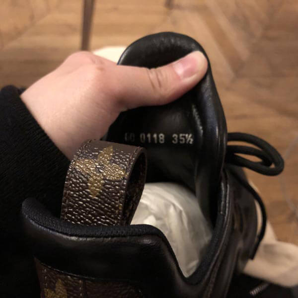 2020ルイヴィトン スニーカー スーパーコピー LVアークライトライン AE5U14BSL