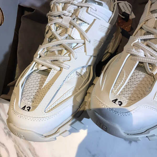 バレンシアガ 靴 トラックトレーナー 偽物 スニーカー 568614-w2gn1-9000