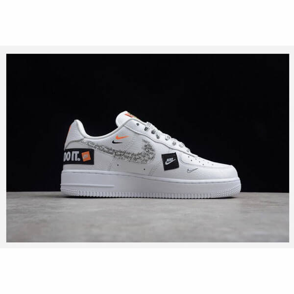 ★ナイキ スニーカー コピー ★激レア確定!世界が欲しがるプレミアムな一足♪AR7719-100