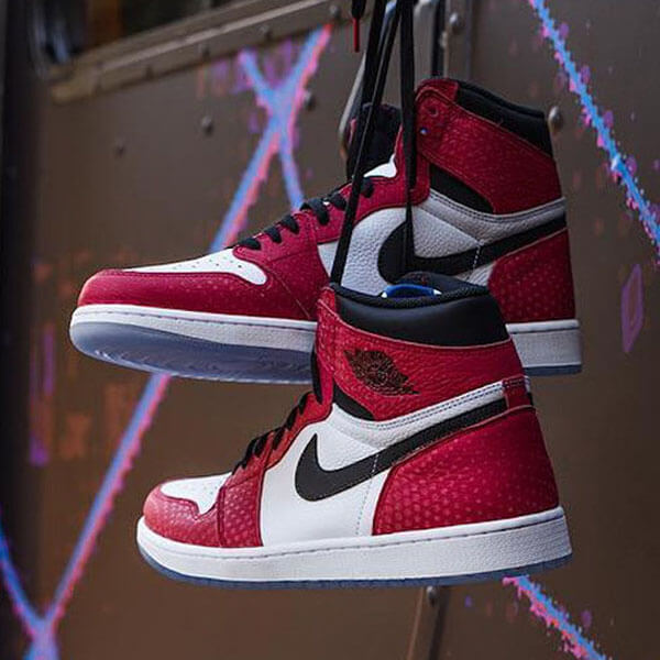 ナイキ エアージョーダン スニーカー コピー 超入手困難限定ｺﾗﾎﾞ激ﾚｱ! ナイキ Air Jordan 1 High Spider-Man