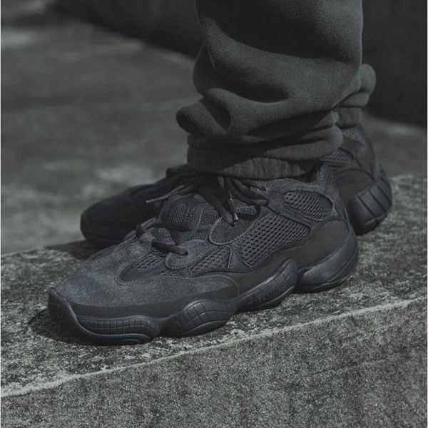 人気話題【アディダス x Kanye West】偽物 Yeezy 500 Utility Black F36640