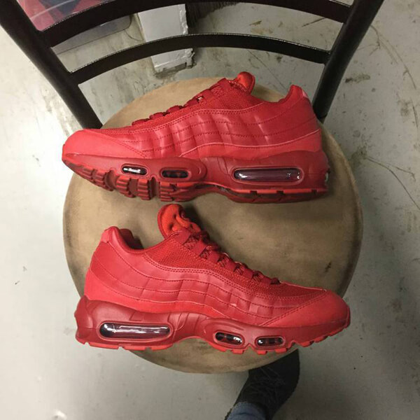 日本未発売モデル ナイキ エアマックス 95 RED 偽物 CQ9969-600 CQ9969 600