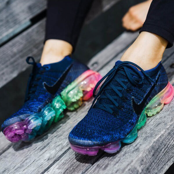 ナイキ Air VaporMax Be True 偽物 エアヴェイパーマックス883274-400