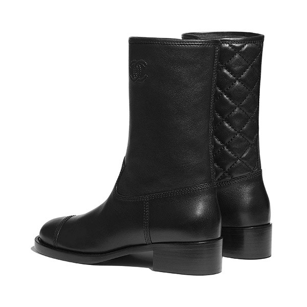 *大人気*シャネル新作 カーフスキン ミドルブーツ 偽物 BLACK☆2色