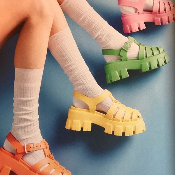 入手困難!【プラダ サンダル コピー】厚底モノリスフォームラバーサンダル 7色