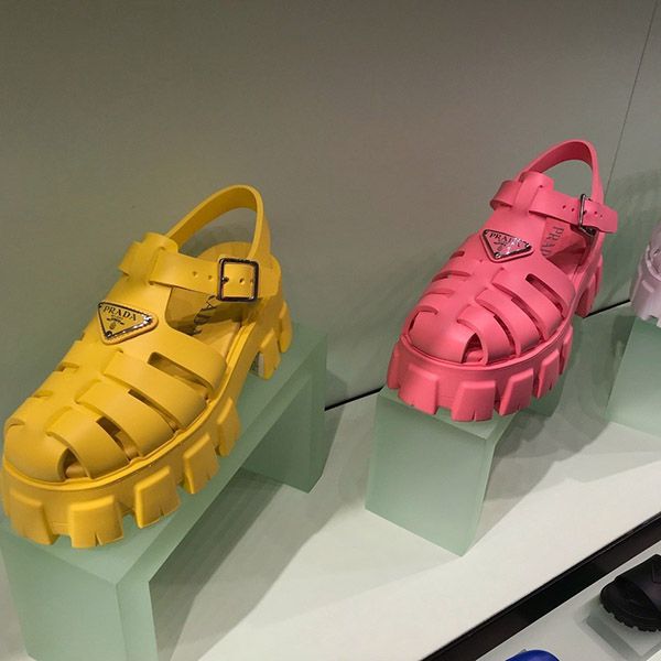 入手困難!【プラダ サンダル コピー】厚底モノリスフォームラバーサンダル 7色