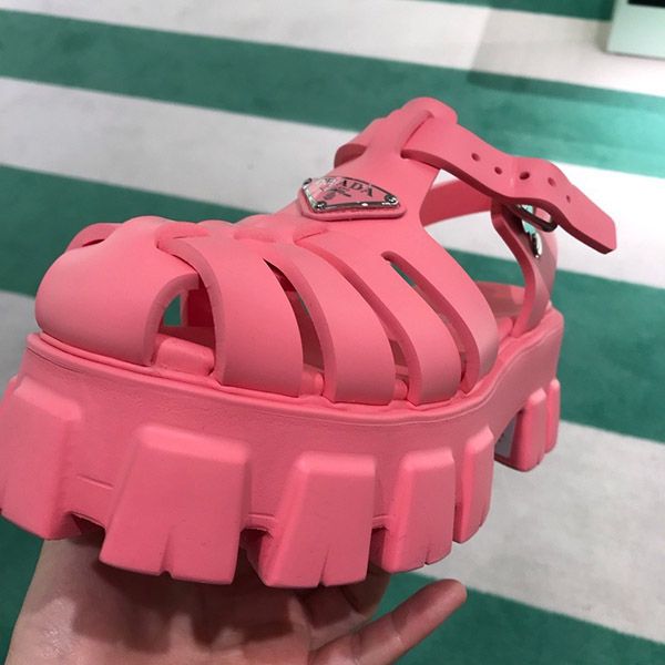 入手困難!【プラダ サンダル コピー】厚底モノリスフォームラバーサンダル 7色