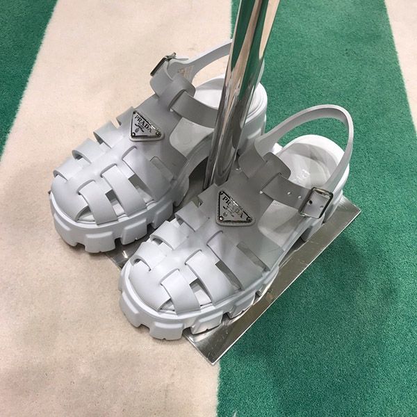 入手困難!【プラダ サンダル コピー】厚底モノリスフォームラバーサンダル 7色