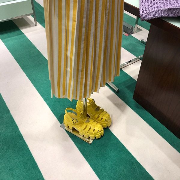 入手困難!【プラダ サンダル コピー】厚底モノリスフォームラバーサンダル 7色