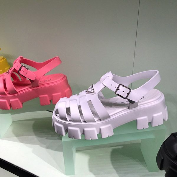 入手困難!【プラダ サンダル コピー】厚底モノリスフォームラバーサンダル 7色