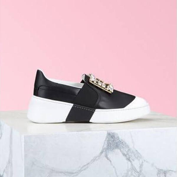 Roger Vivier クリスタルバックル付 レザー スケート スニーカー 21030925