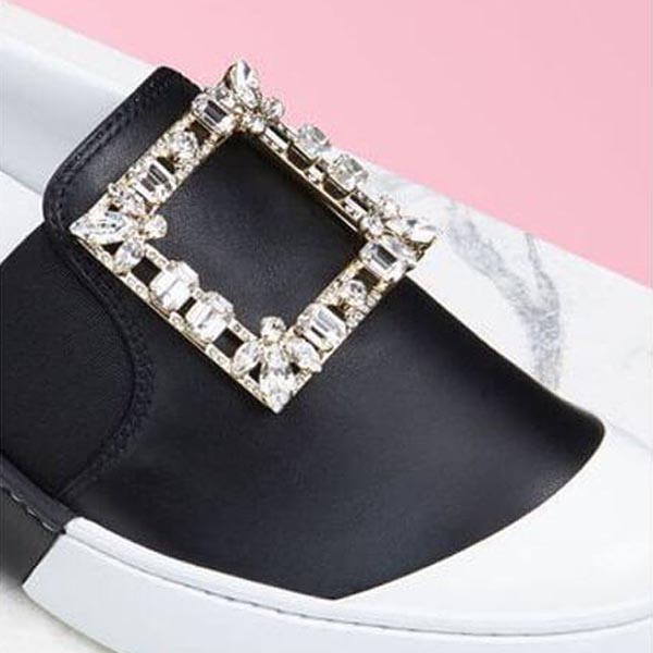 Roger Vivier クリスタルバックル付 レザー スケート スニーカー 21030925