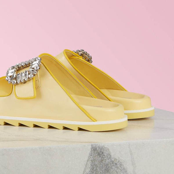 日本完売サイズあり☆【ロジェ ヴィヴィエ】スポーツサンダル 2色 コピー RVW45820510BSS1T34