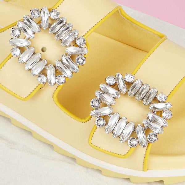 日本完売サイズあり☆【ロジェ ヴィヴィエ】スポーツサンダル 2色 コピー RVW45820510BSS1T34