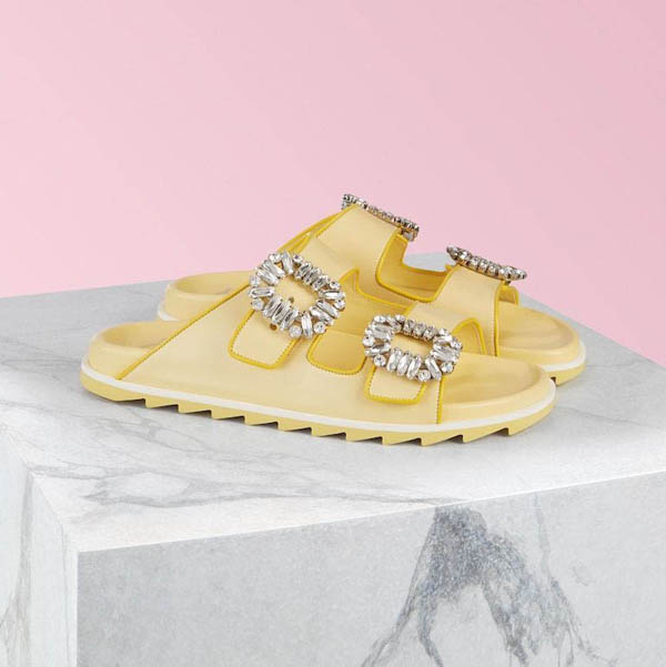 日本完売サイズあり☆【ロジェ ヴィヴィエ】スポーツサンダル 2色 コピー RVW45820510BSS1T34