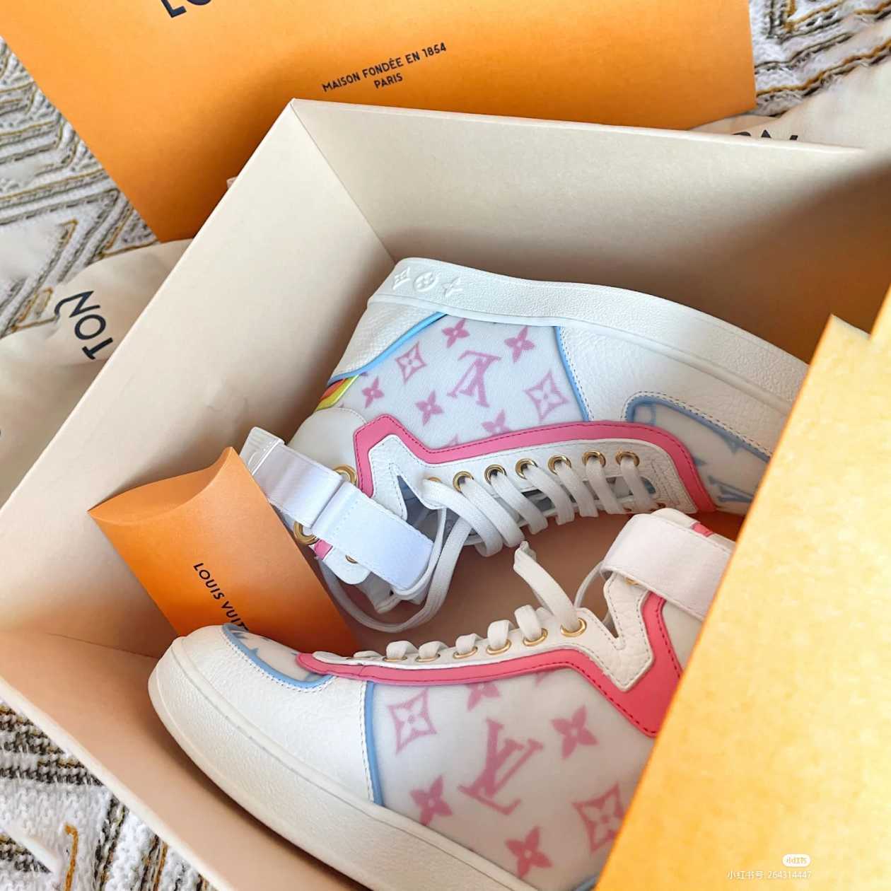 ルイヴィトン ブーンボックス・ライン スニーカー BOOMBOX 1A8NYX