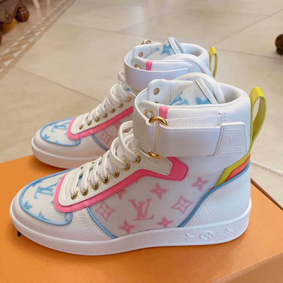 ルイヴィトン ブーンボックス・ライン スニーカー BOOMBOX 1A8NYX