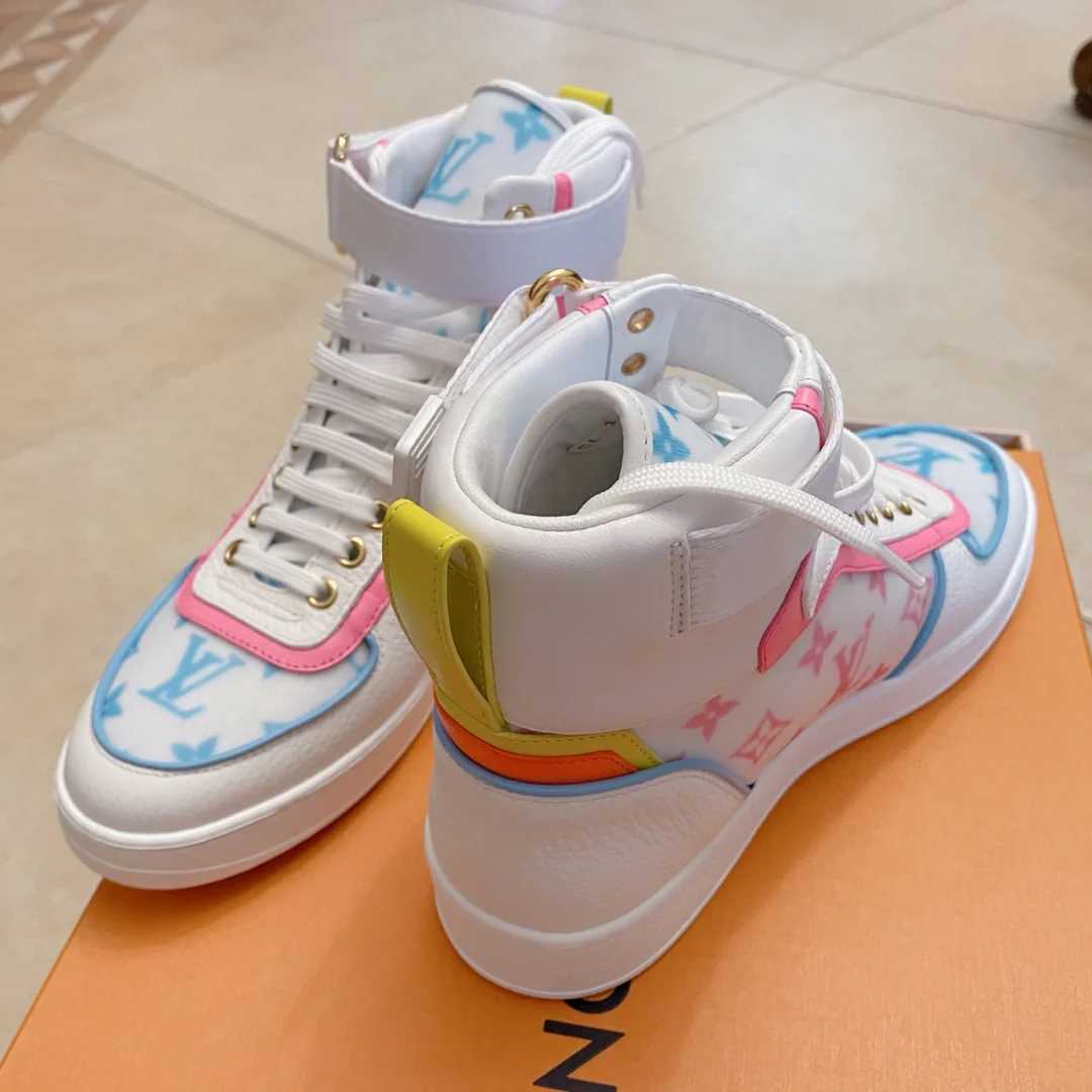 ルイヴィトン ブーンボックス・ライン スニーカー BOOMBOX 1A8NYX