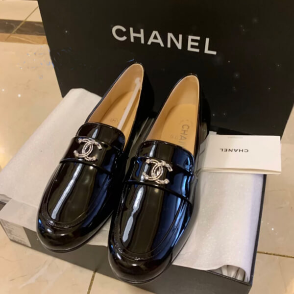シャネル新作 パテントローファー G36343 X54206 94305