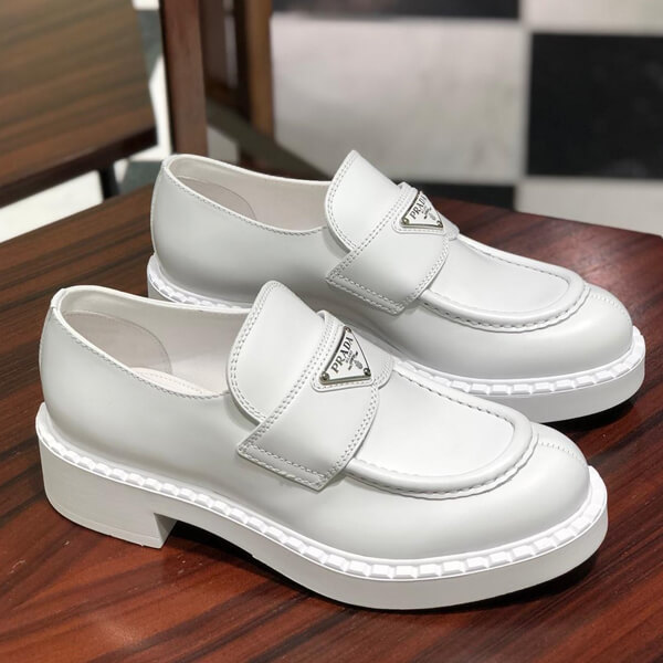 新作!プラダ☆ブラッシュドレザーローファー 1D246M_B4L_F0009_F_050