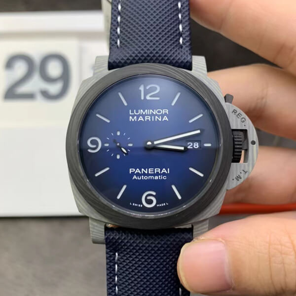 2020年 パネライスーパーコピー新作 ルミノール マリーナ ファイバーテック 44mm  PAM01663
