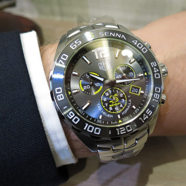 2020新作 タグホイヤー 偽物フォーミュラ1 クロノグラフ アイルトン セナ スペシャルエディション CAZ101AF.BA0637
