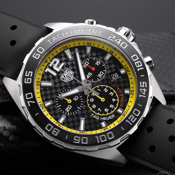 2020新作 タグホイヤー 偽物フォーミュラ1クロノグラフ CAZ101AC.FT8024
