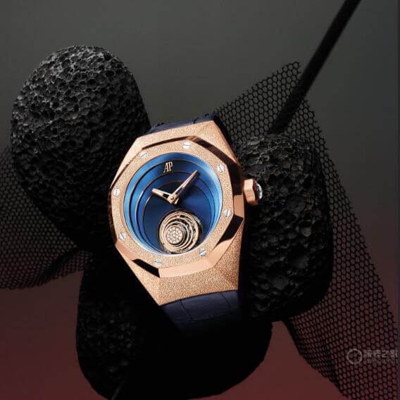 オーデマ ピゲ ロイヤル オーク 26630OR.GG.D326CR.01 コンセプト フロステッドゴールド フライング トゥールビヨン 