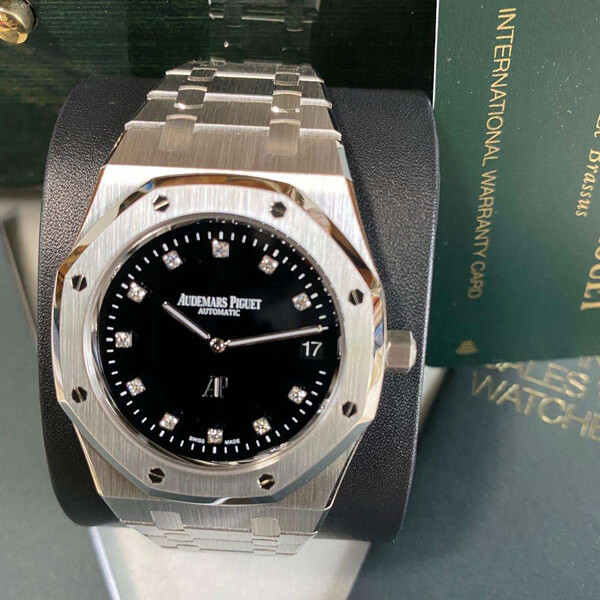 オーデマ ピゲロイヤル オーク “ジャンボ” エクストラ シン偽物 15206PT.OO.1240PT.01